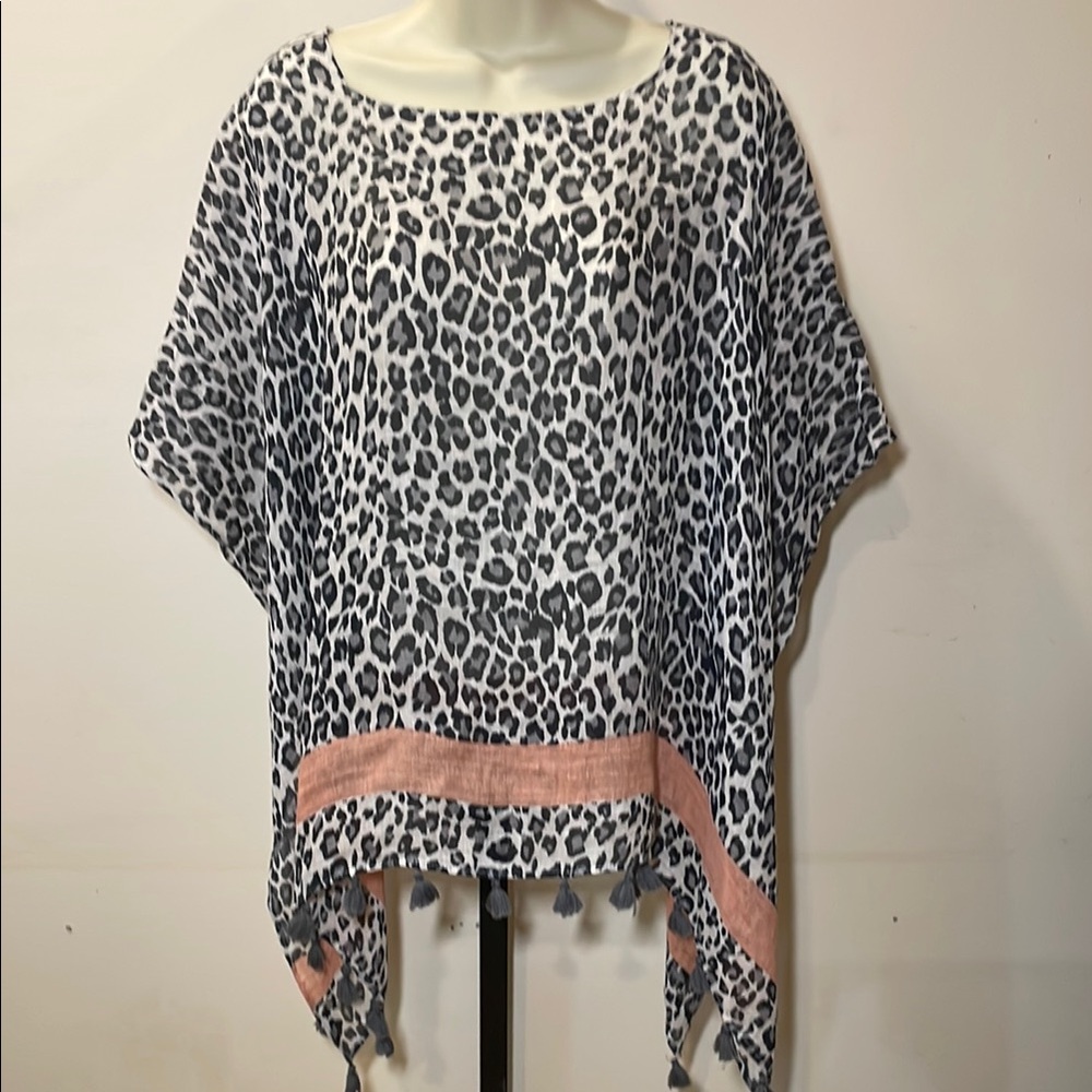 Demdaco Leopard Print Poncho with Pink Trim and Tassels